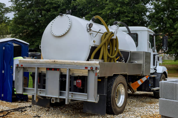 Best Portable restroom trailer rental  in Vinton, LA